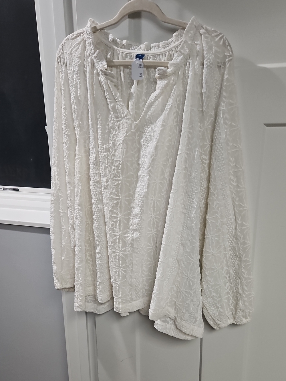 Old Navy Cream Textured Peasant Blouse